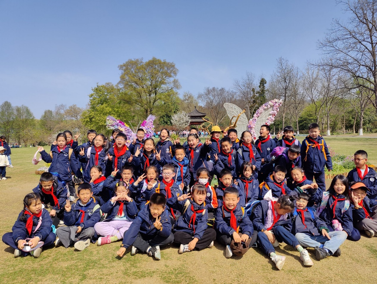 【湖畔·学生活动】童心探秘自然，共绘春日画卷——金陵小学（仙林湖校区）二年级春季综合实践活动_html_m2a3090d4.jpg