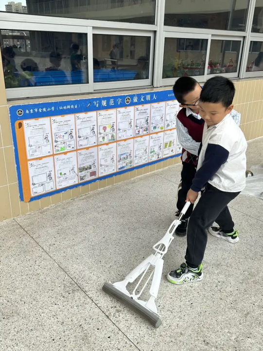 【湖畔·学生活动】劳动最光荣，争做劳动小达人——南京市金陵小学（仙林湖校区）五一劳动实践活动_html_70980304.png