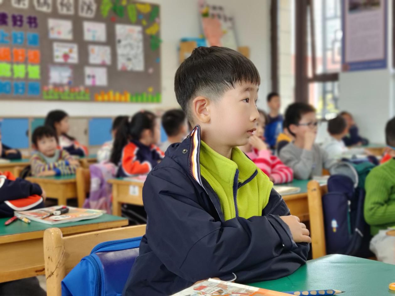 【湖畔·童化课堂】春日浓浓，同研成长——记金陵小学（仙林湖校区）语文小组教研_html_4cc85db0.jpg