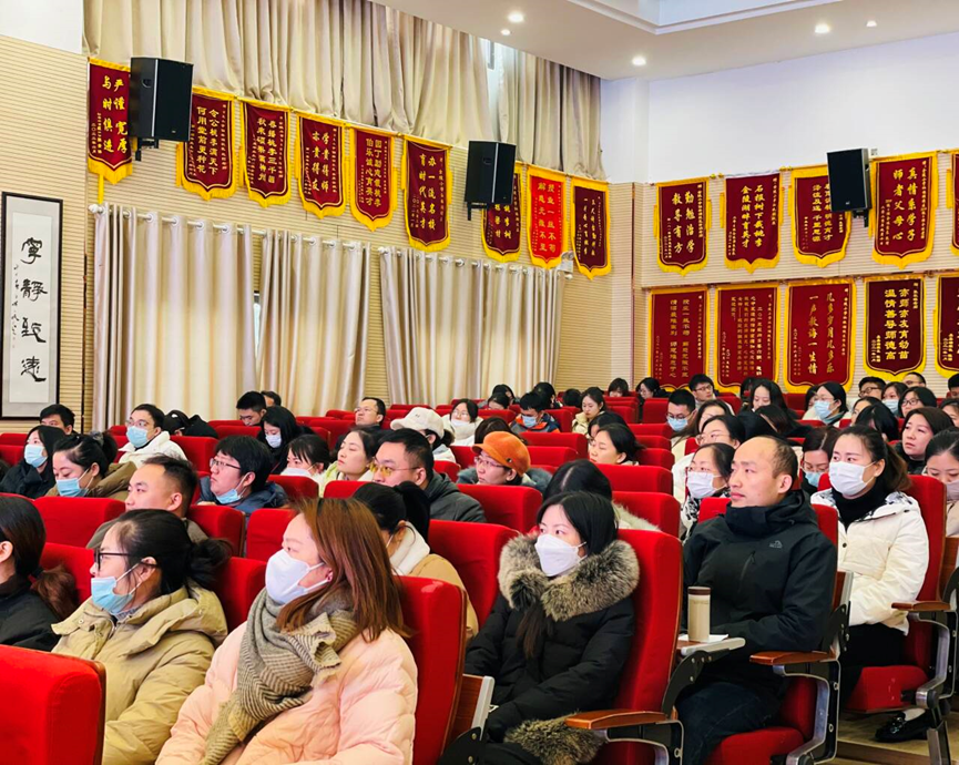 【湖畔·家校共育】初冬“心”相遇，日“伴”见成长——金陵小学（仙林湖校区）家长开放日一年级篇_html_4a9391b9.png