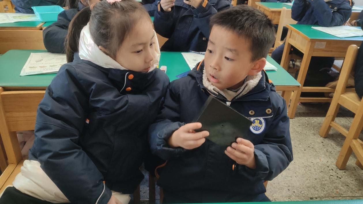 【湖畔·童化课堂】以研促教，学思共进——科学组校本研修之课例研讨（4）_html_53aed48b.jpg