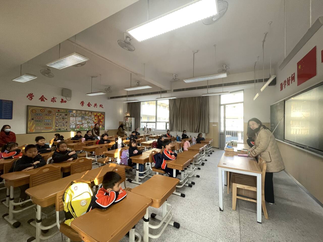 【湖畔·家校共育】携手启航，共筑成长梦——金陵小学（仙林湖校区）第五次“家长开放月”（一年级篇）_html_23d5fc6e.jpg