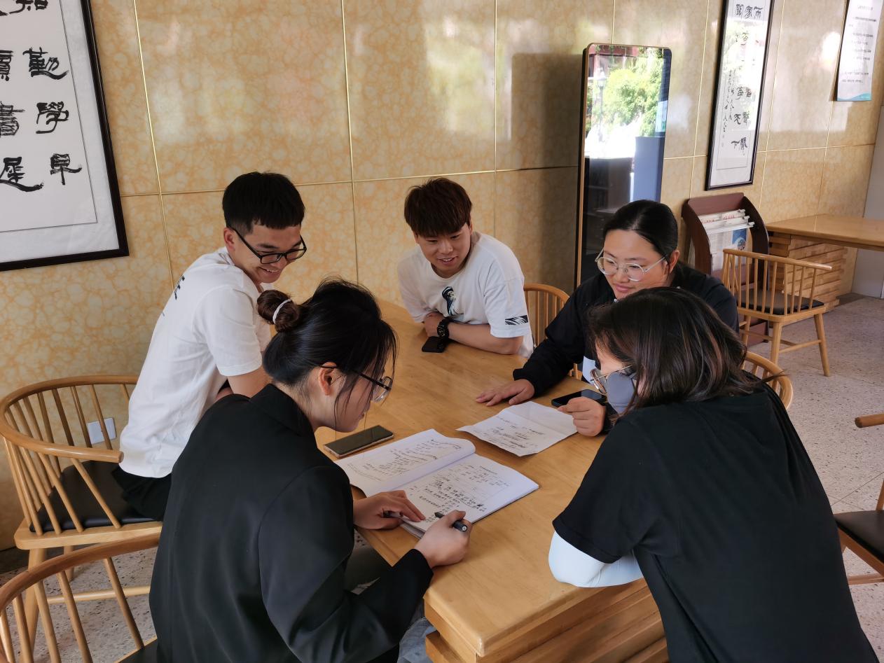【湖畔光影】以赛促练、以思促进--记金陵小学（仙林湖校区）体育组校本教研_html_m1668c75f.jpg