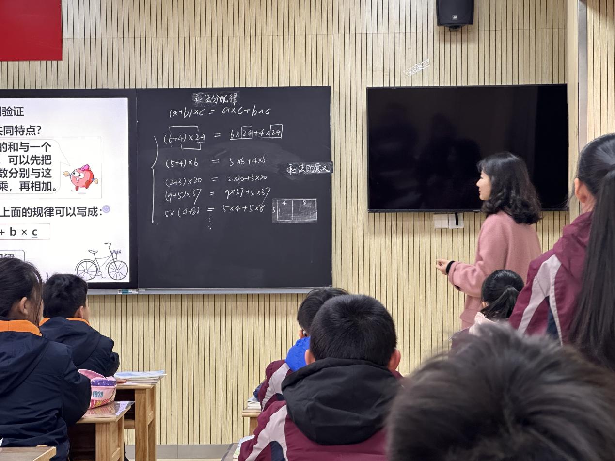 【湖畔·童化课堂】勤研善教促交流，共同学习促成长——数学校本研修之课例研讨（162）_html_m435a171a.jpg