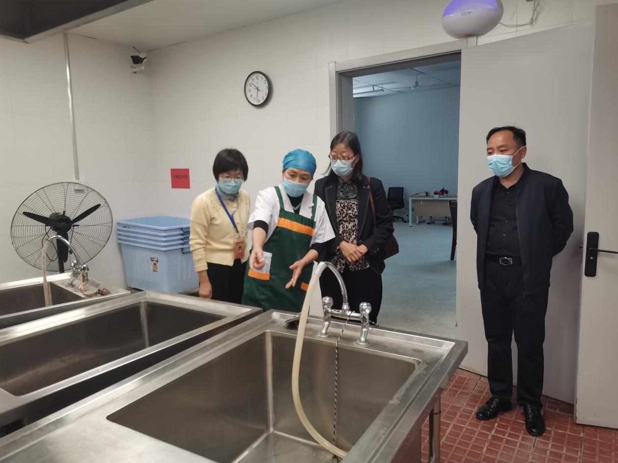【湖畔·协同育人】督劳动教育，促学生成长——记金陵小学（仙林湖校区）10月专项督导_html_6059c097.jpg