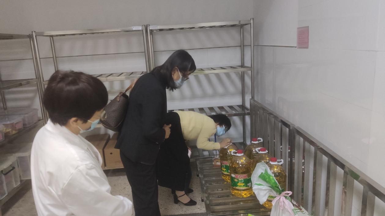 【湖畔·协同育人】督劳动教育，促学生成长——记金陵小学（仙林湖校区）10月专项督导_html_m7c7c3e58.jpg