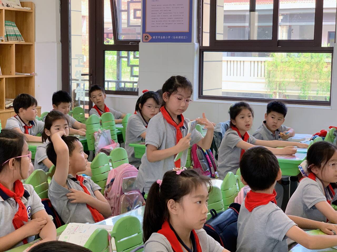 【湖畔·童化课堂】趣味识角，“角” 逐思维新高度——数学校本研修之课例研讨（268）_html_61e3ef96.jpg