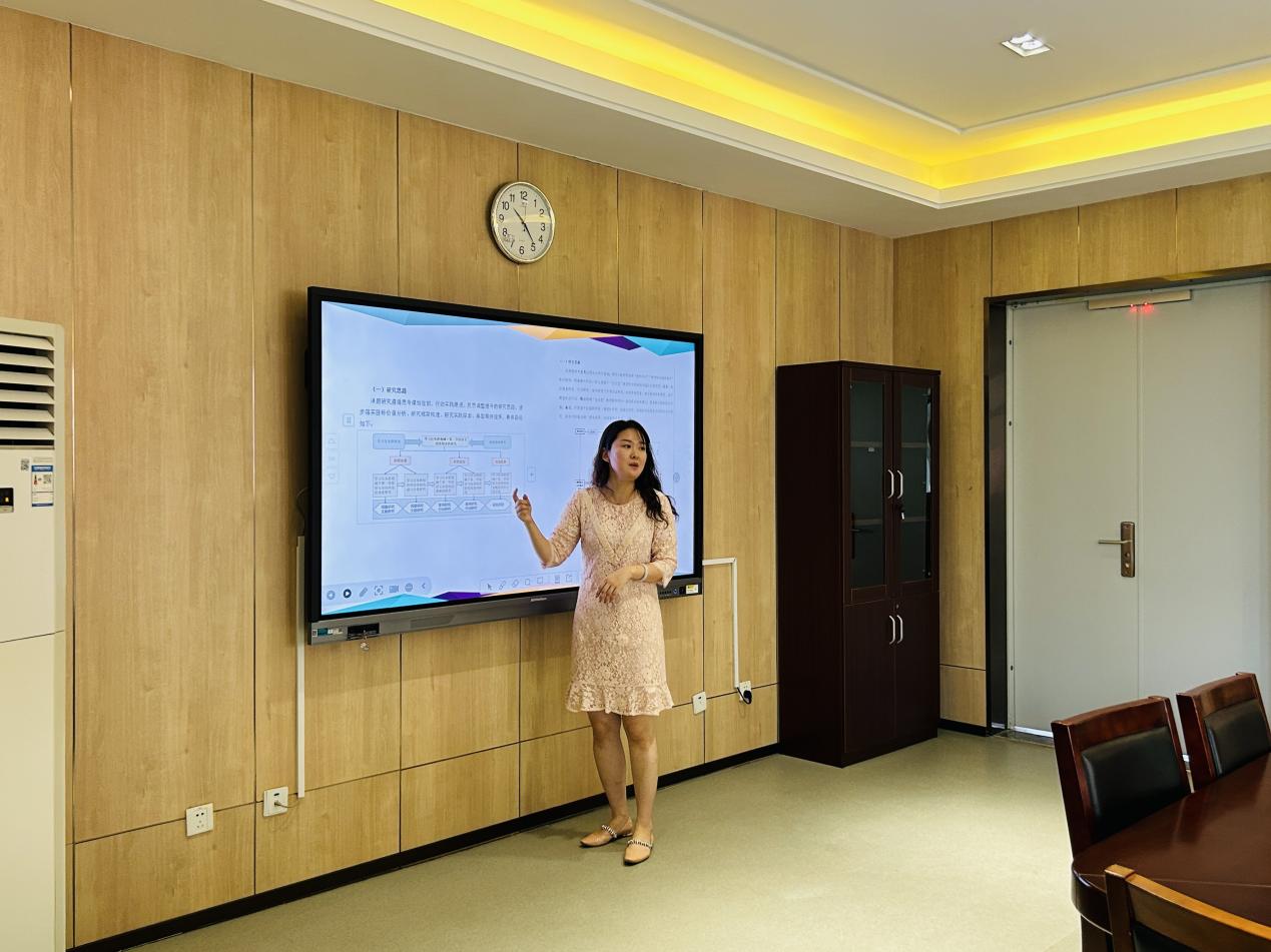 【湖畔·科研引领】 课题引航，聚力同行——2024-2025第一学期课题主持人会议_html_m1d0c4428.jpg