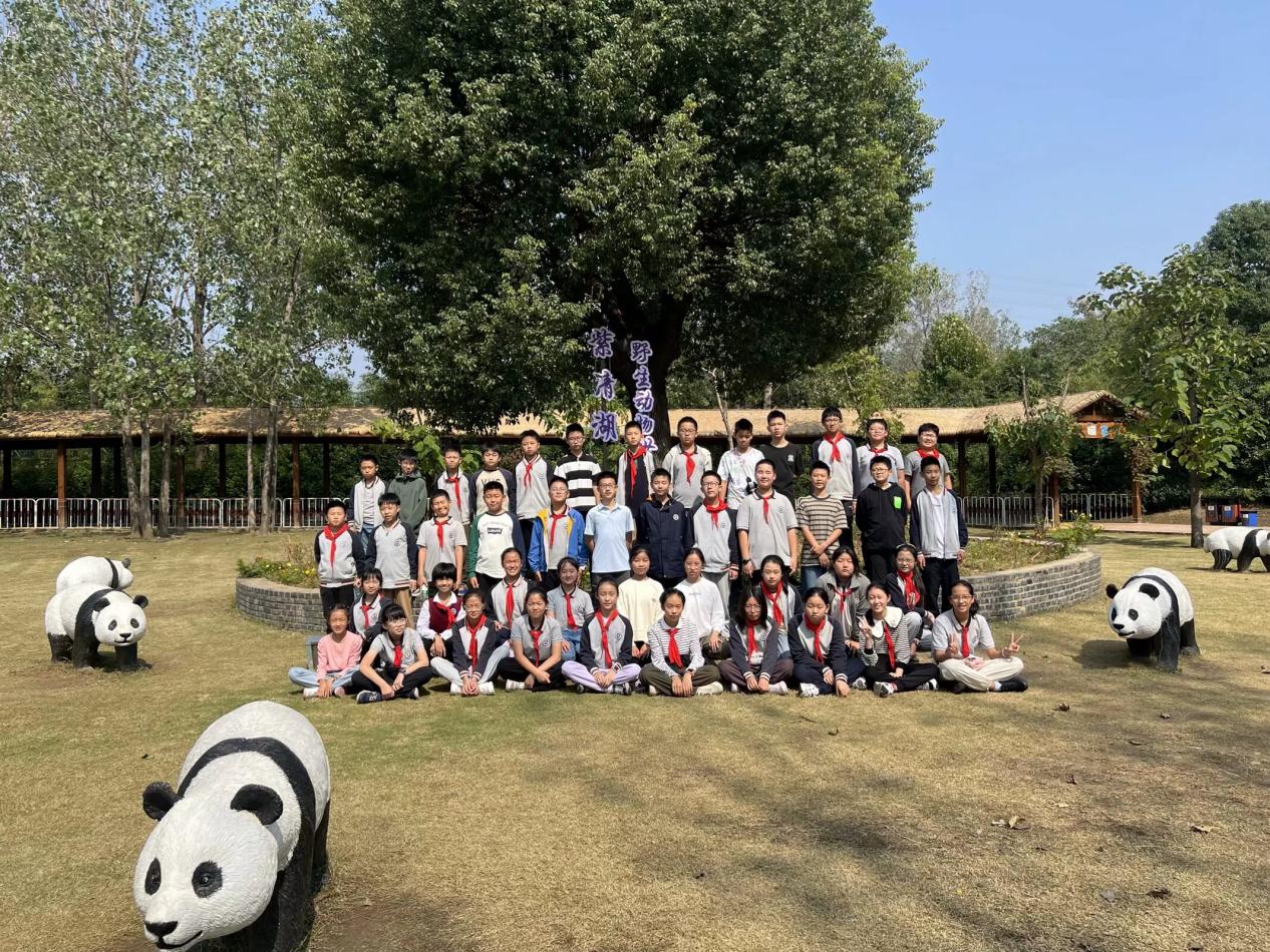 【湖畔•学生活动】秋日拾趣，一路童行金陵小学（仙林湖校区）六年级秋季综合实践活动_html_31b8aa47.jpg