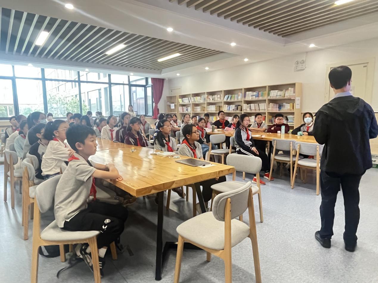 【博学广志】中草药引领实践 蒲公英伴我成长n——金小广志五年级开展蒲公英茶的加工与识别_html_mfc76fb.jpg