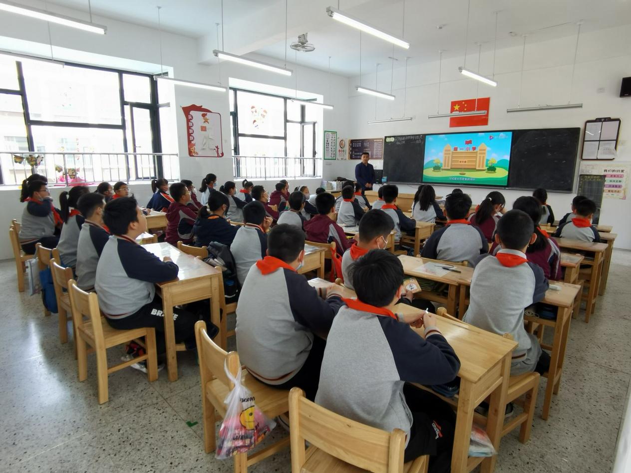 【博学广志】应急有方 遇险不慌——金陵小学广志路校区开展512防灾减灾应急疏散演练活动_html_m45f17987.jpg