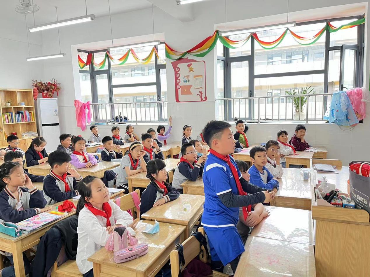【博学广志】家长职业进课堂，劳动教育“童”成长_html_m5e65fbfd.jpg