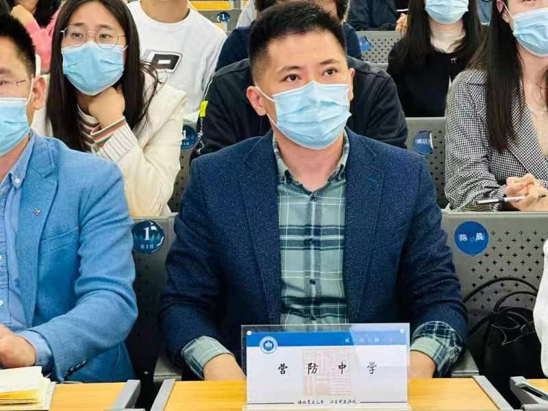 【尊荣营中】学习先进经验 提升德育水平  ——赴金中仙林参加班主任沙龙活动