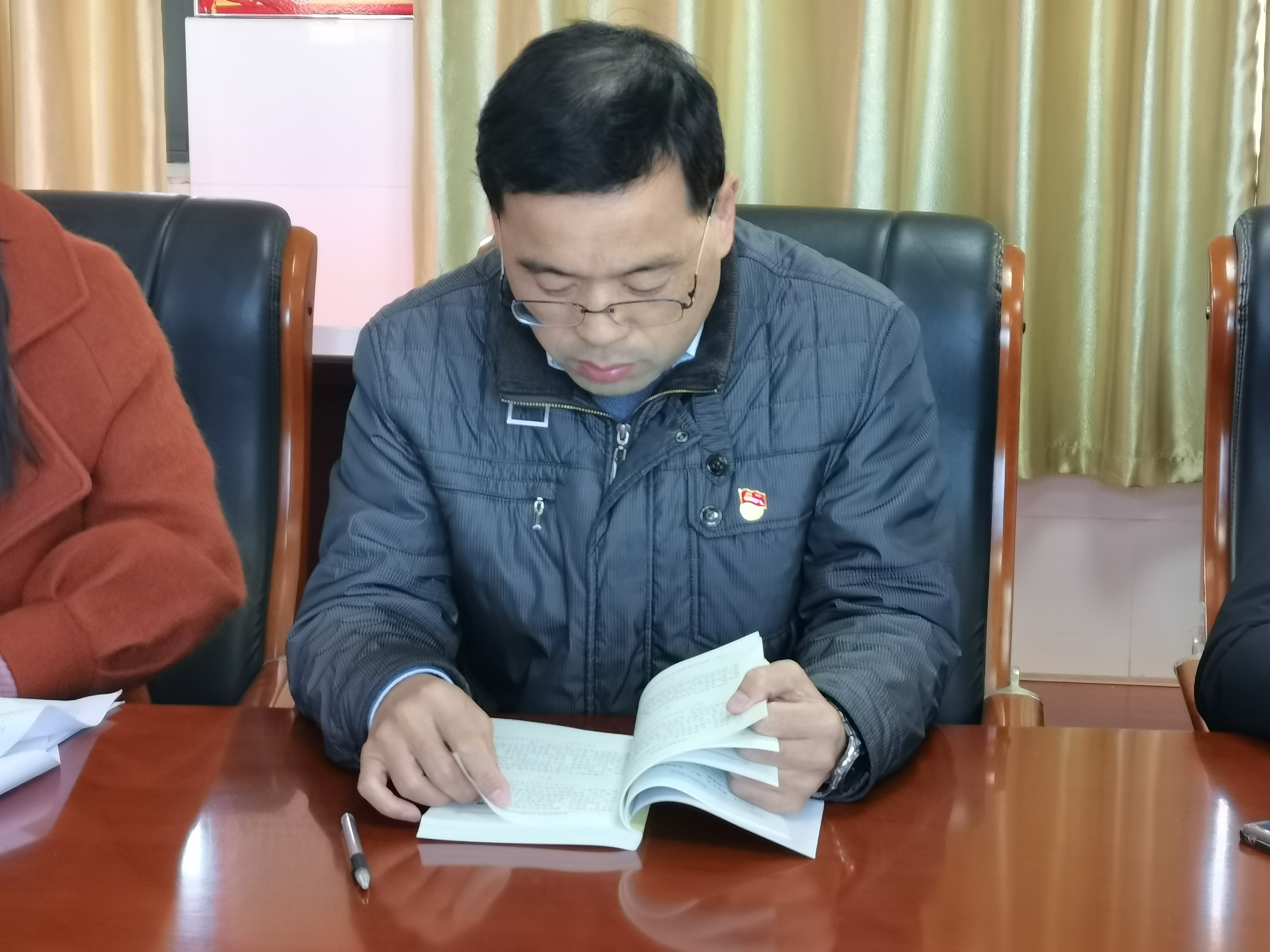南京市营防中学党支部开展党史学习教育读书活动(F)_html_m5769edf7.jpg