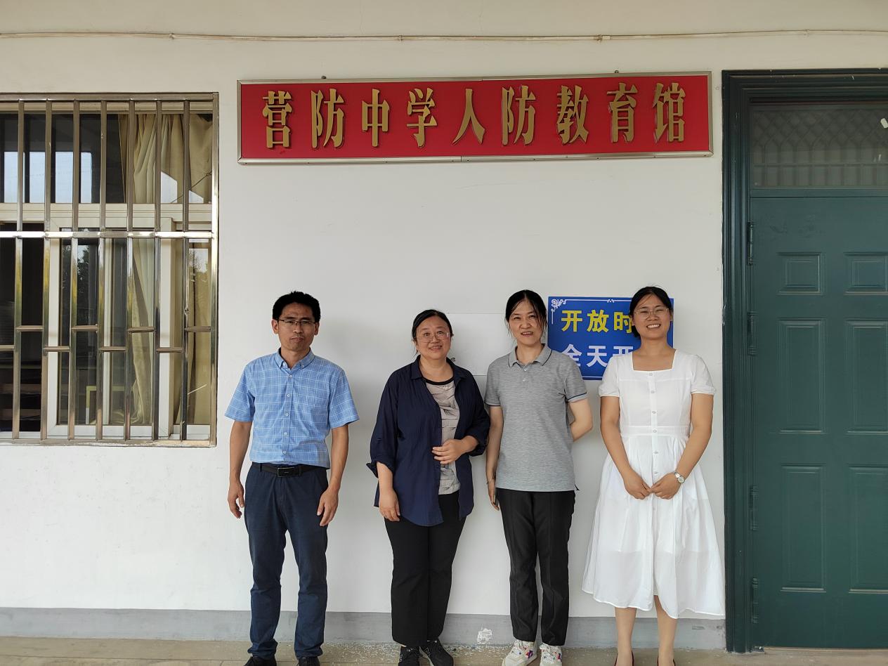 （简报）国防教育进校园 上好开学“第一课”_html_m62bbdcb2.jpg