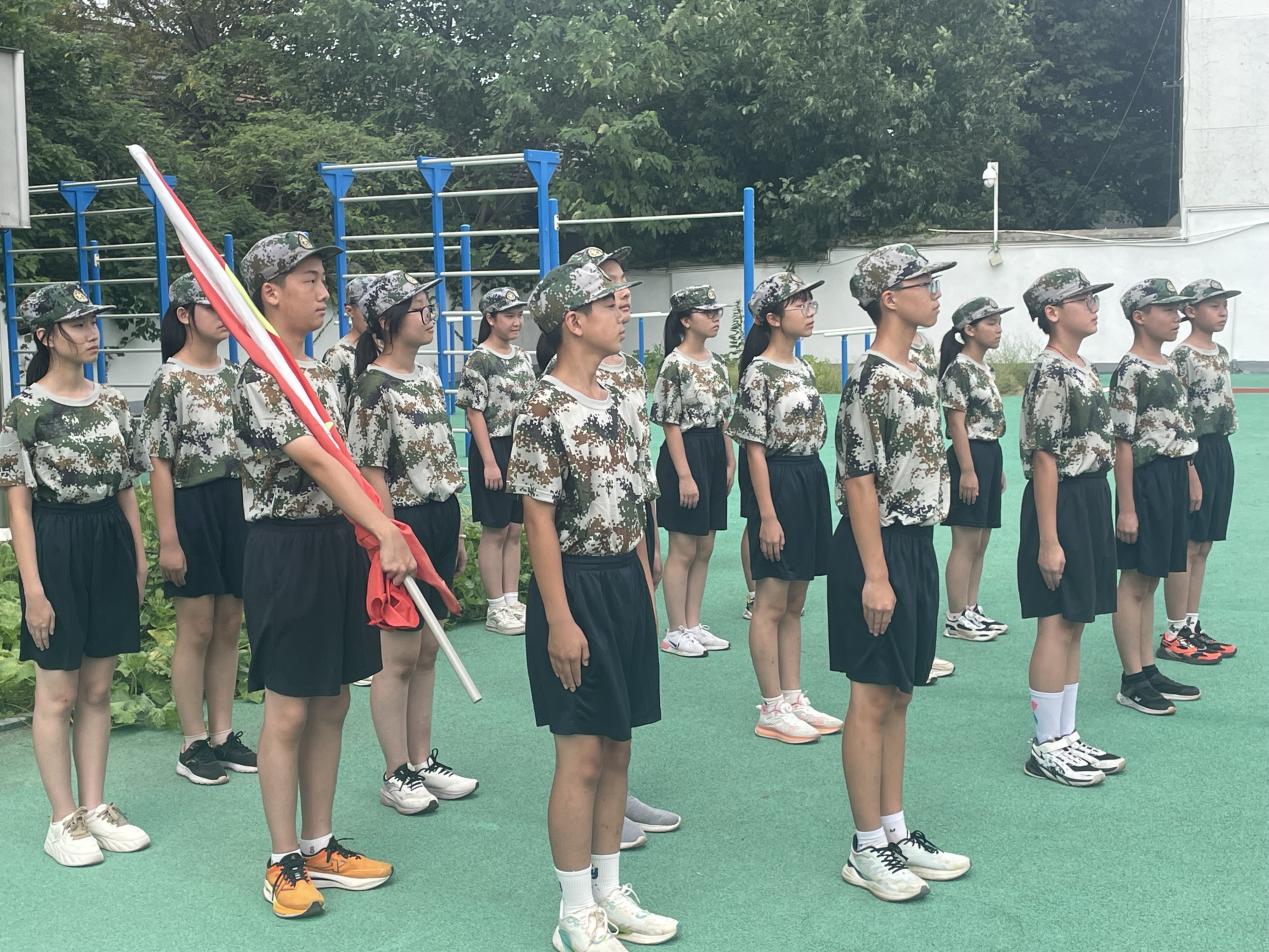 军事夏令营安暨消防安全和常规教育新闻稿_html_m51140412.jpg