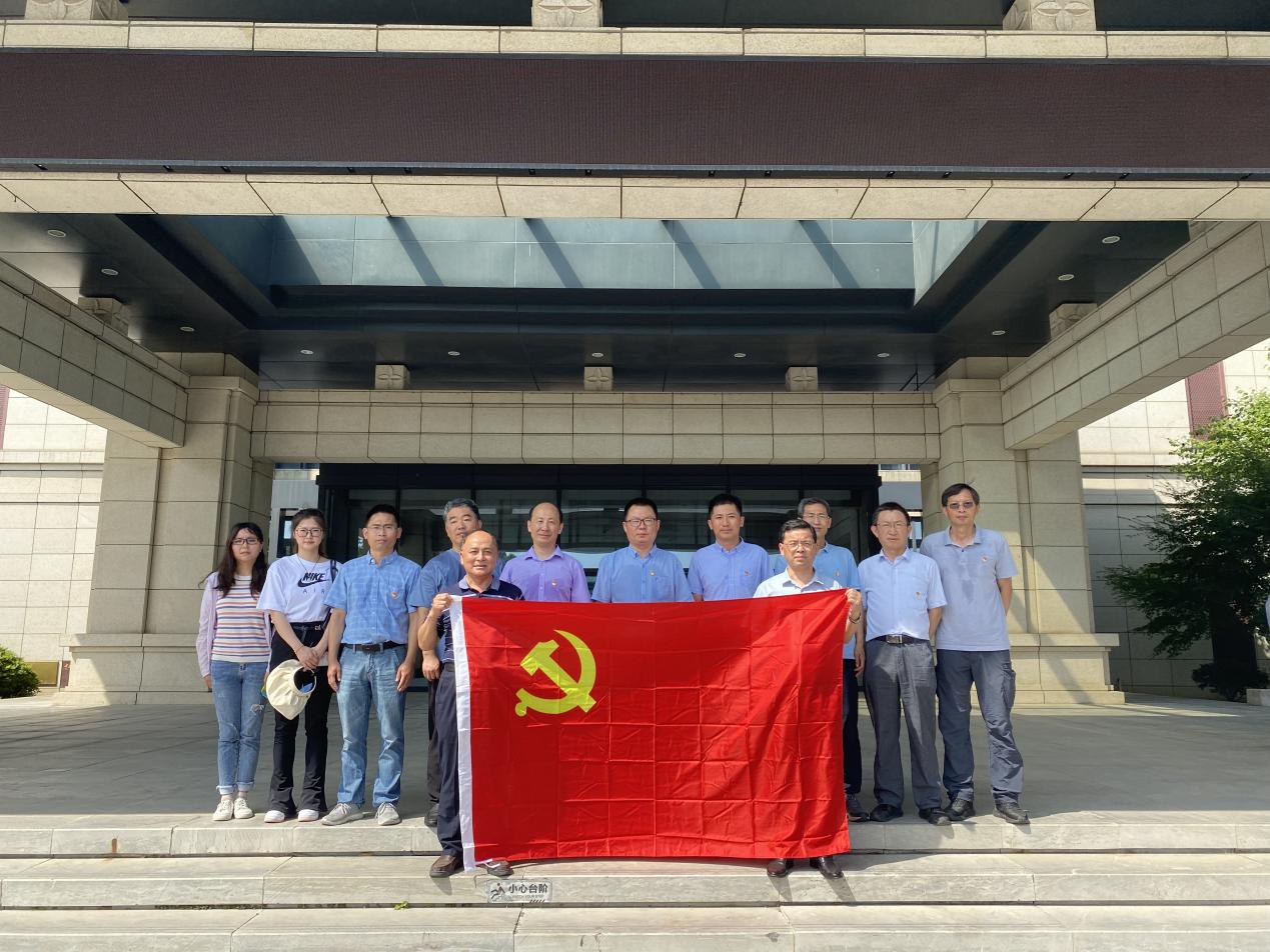 【尊荣营中】喜迎二十大 奋进新征程  ——南京市营防中学党总支参观市委党校暨6月主题党日活动