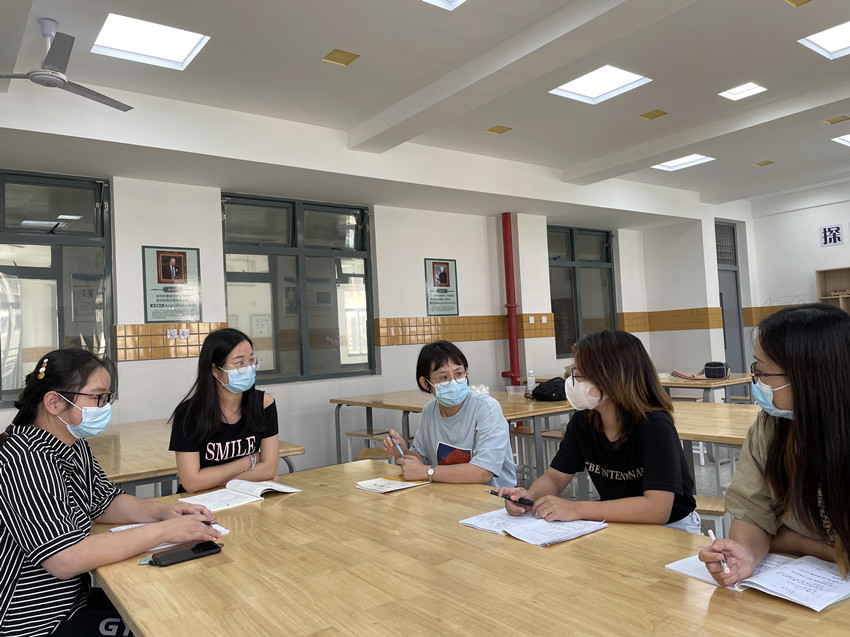 20210930【养善栖小】栖霞中心小学科学学科开展9月份集体教研.jpg