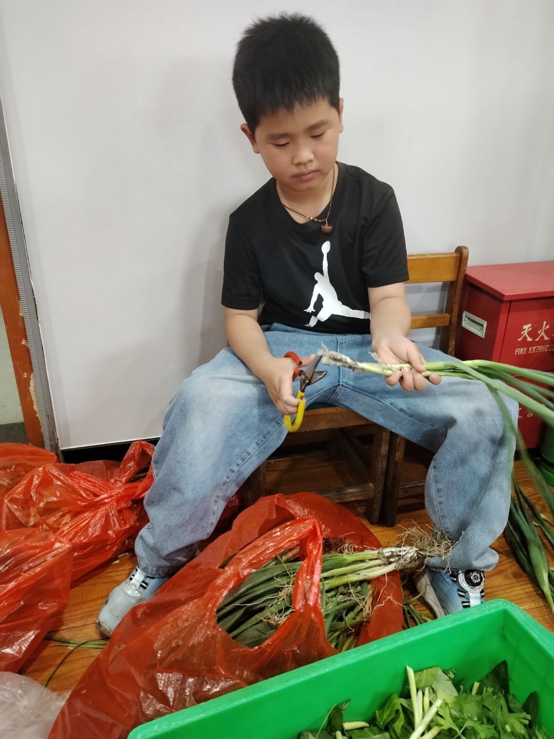 五一劳动节 低年级组_html_m324fbb37.jpg