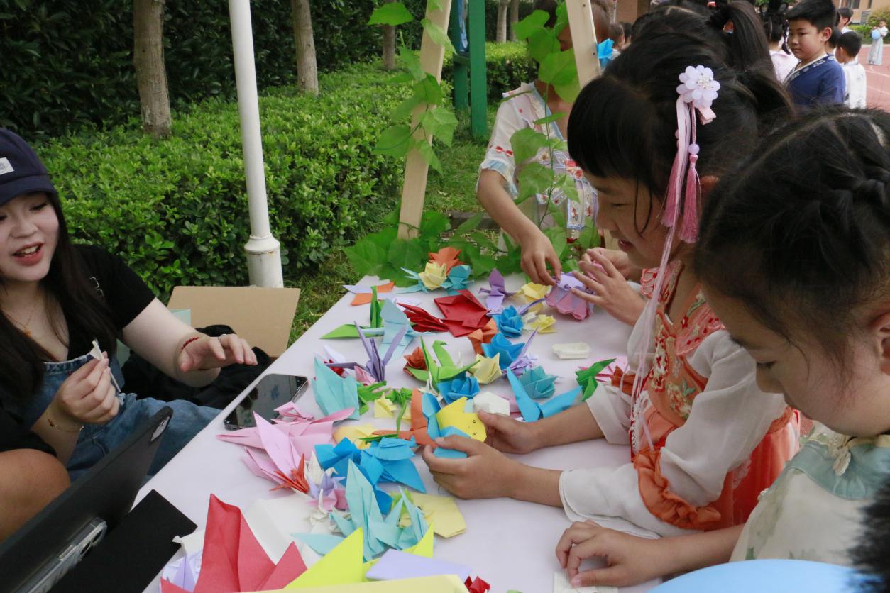 艺术展演报道_html_m6de08d3b.jpg