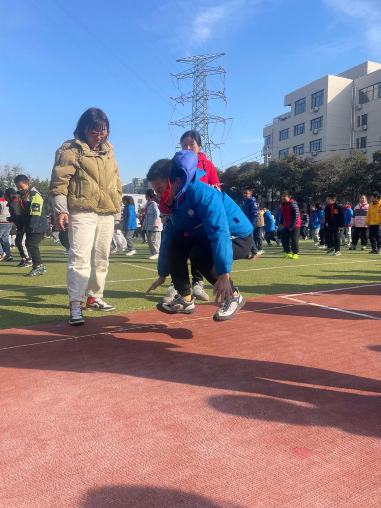 幕府山庄小学第六届冬季运动会(1)_html_m4c53dac5.jpg