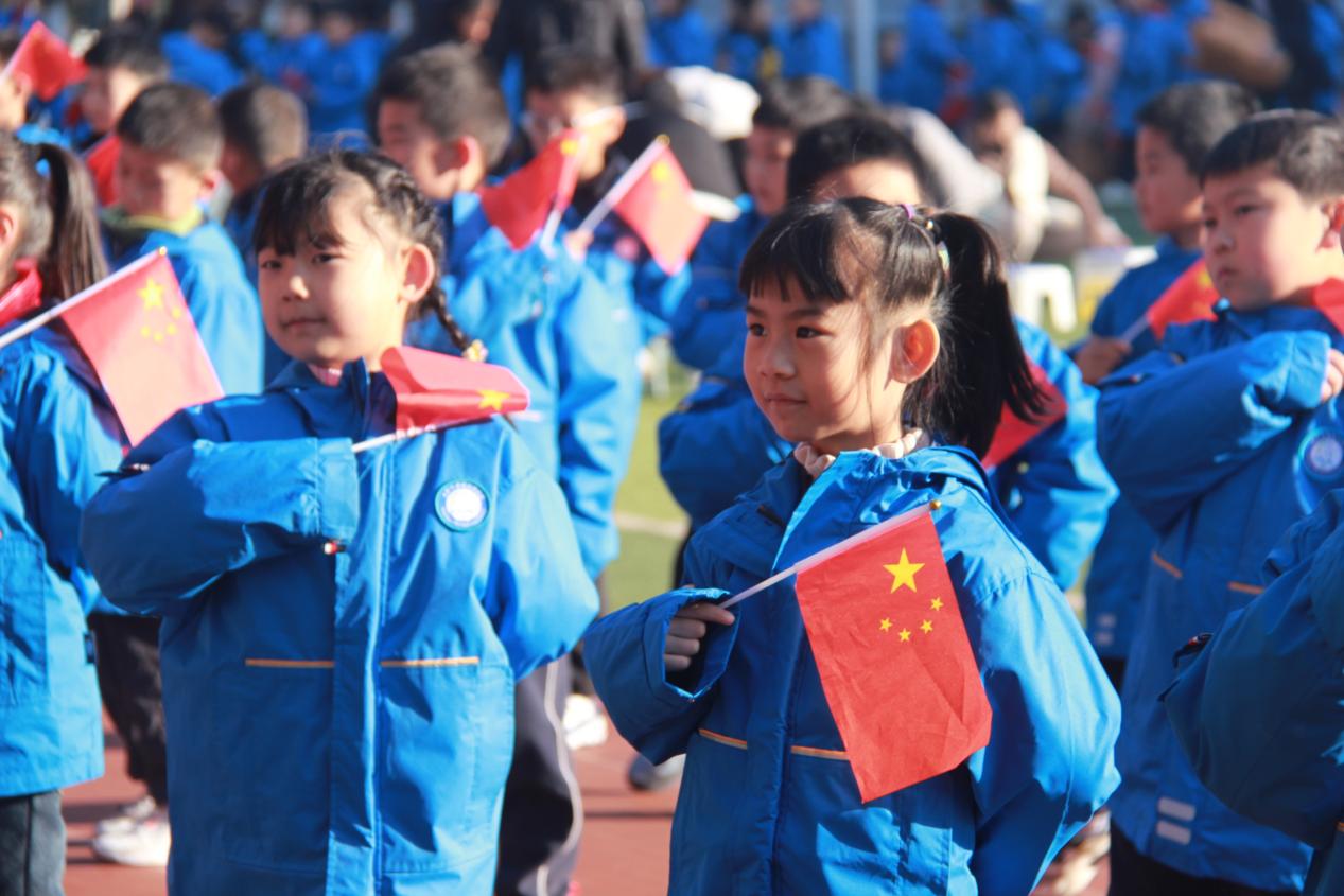 幕府山庄小学第六届冬季运动会(1)_html_43f6e4fc.jpg