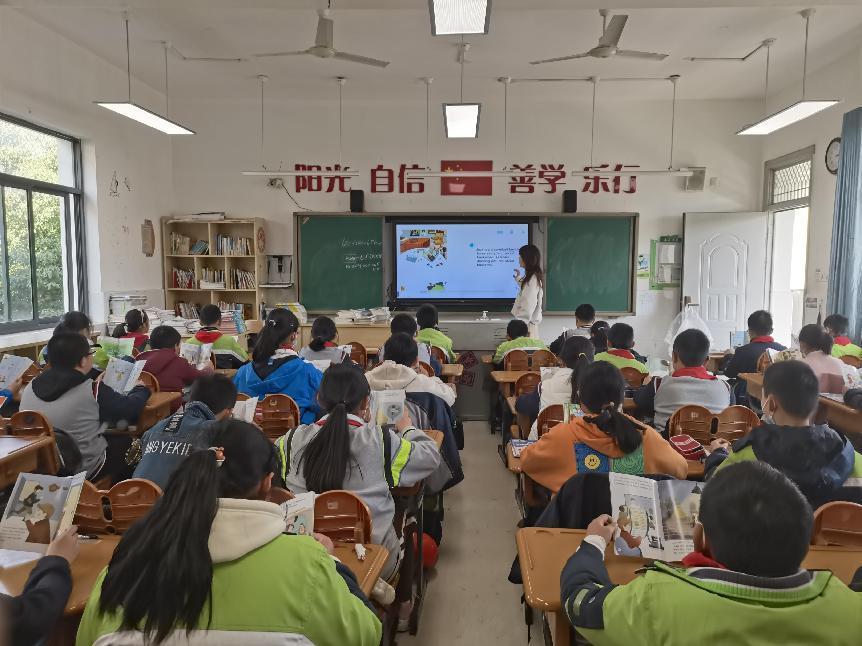 3月英语绘本报道_html_m66a9fcc7.jpg