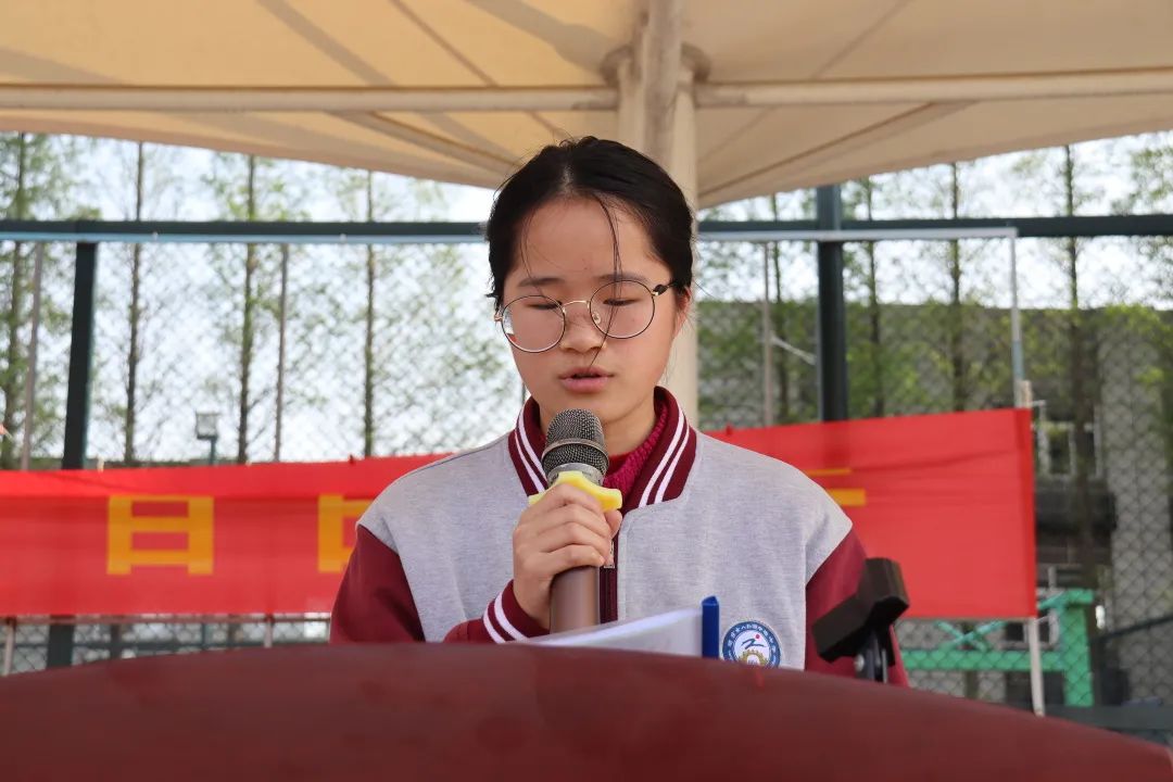fe3b99b11224f5eba3ed913a160e5f84.jpg