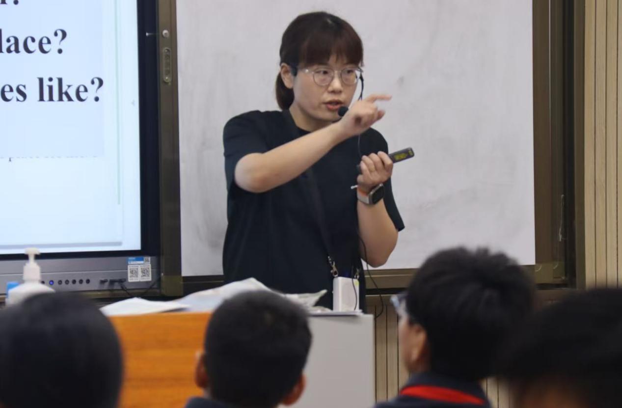（潜心教学的乡村英语教师）芦宇慧简介_html_1c904839.jpg