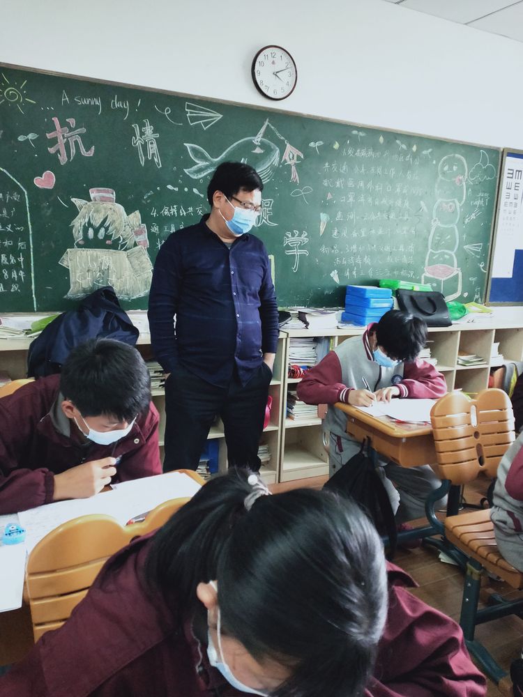 中桥中学与营防中学道德与法治学科校际交流活动2020.4.14_html_3f553fe.jpg