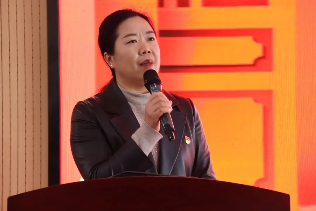 重磅！中桥中学获九中“吴健雄班”荣誉授牌！_html_71ad881e.jpg