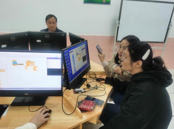 2021栖霞区中小学信息技术教师全员培训_html_m88542e0.jpg