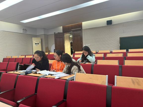 新闻稿_html_332a2068.jpg