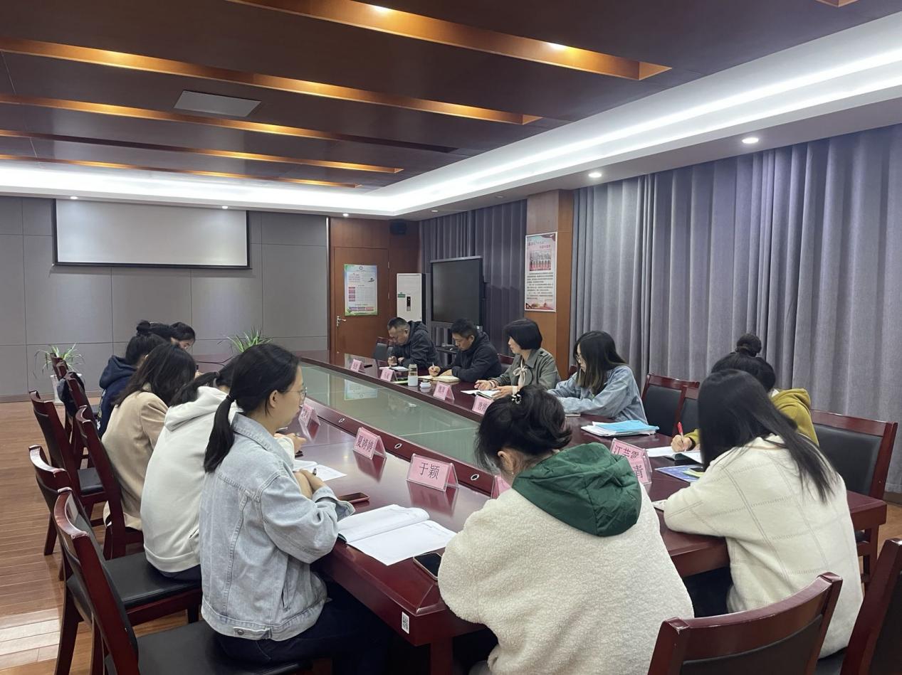 【尚真华电】加强常规管理，关注班级细节——2021-2022第二学期第三次班主任沙龙_html_m51904376.jpg