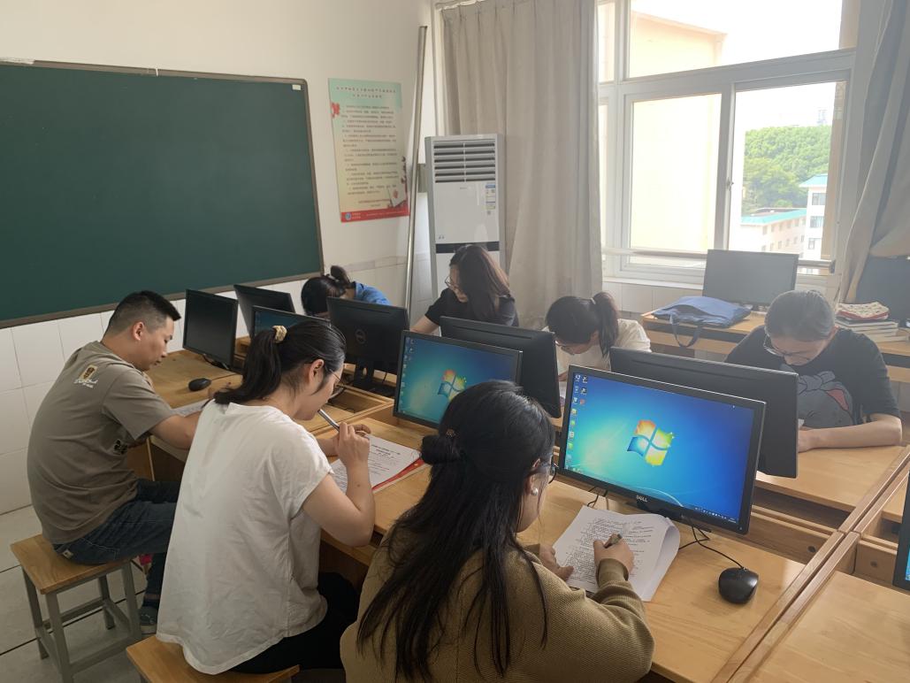 2023年青年教师培训会新闻稿（初稿）_html_58dacb1a.jpg