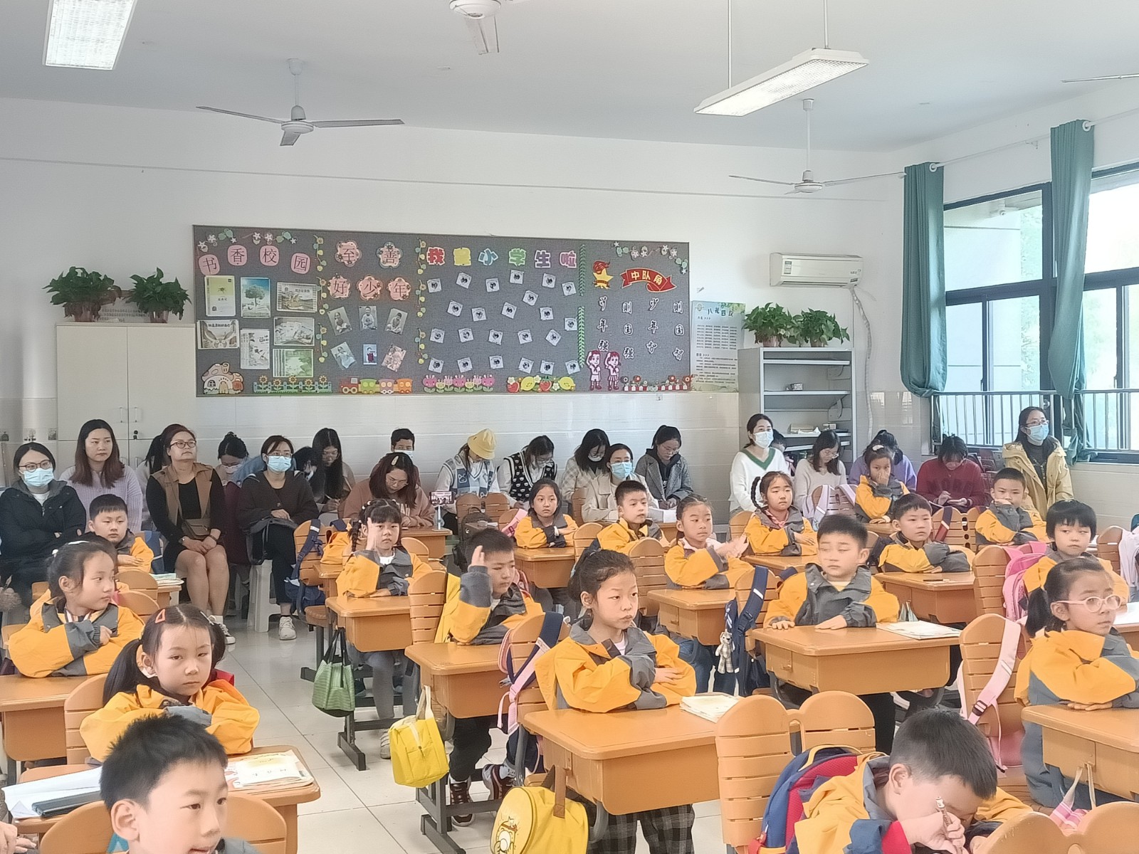 2.教师听课.jpg
