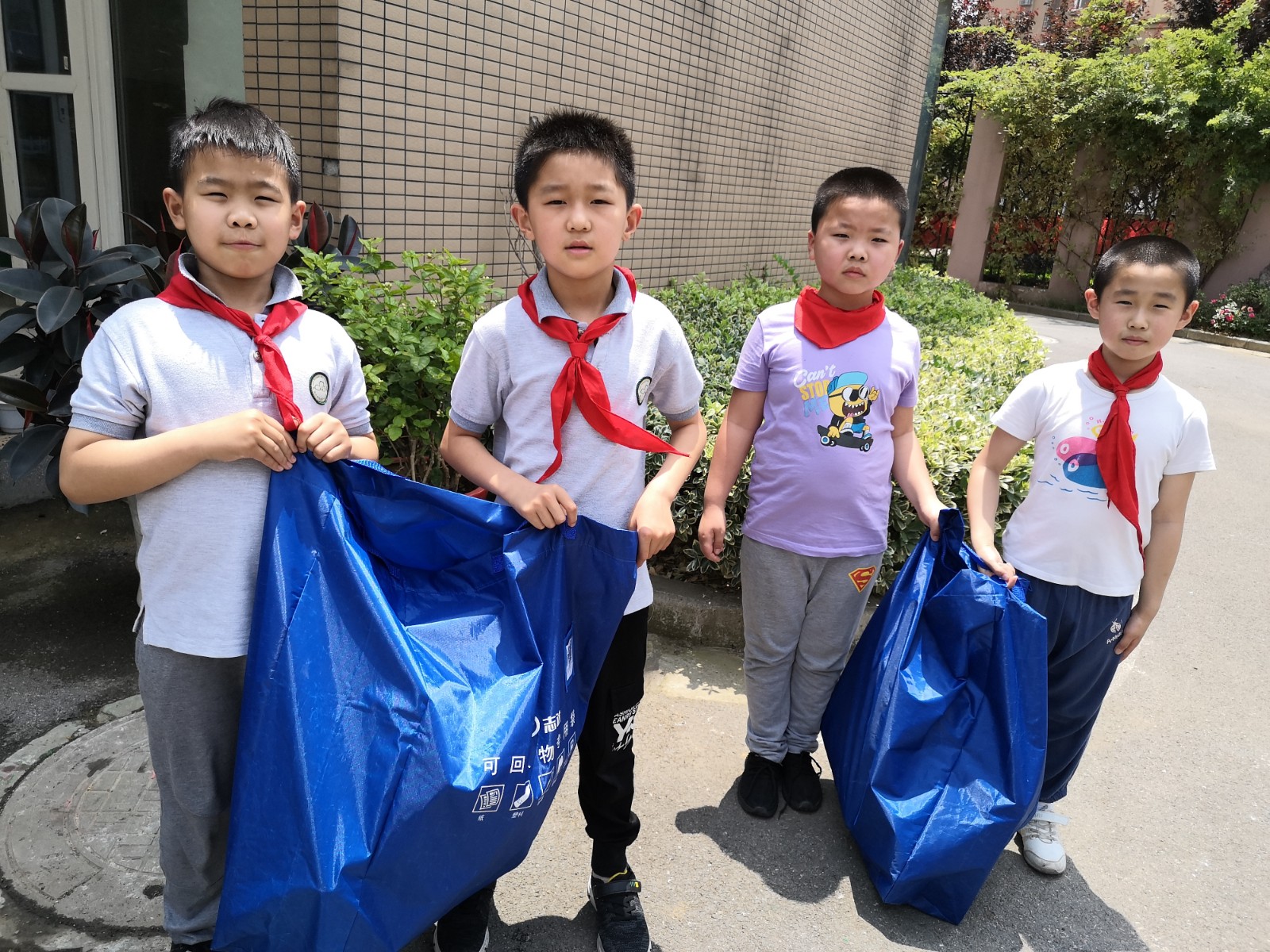 【花港一小】坚持垃圾分类 呵护绿水青山（六十）