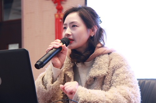 潘洁.jpg