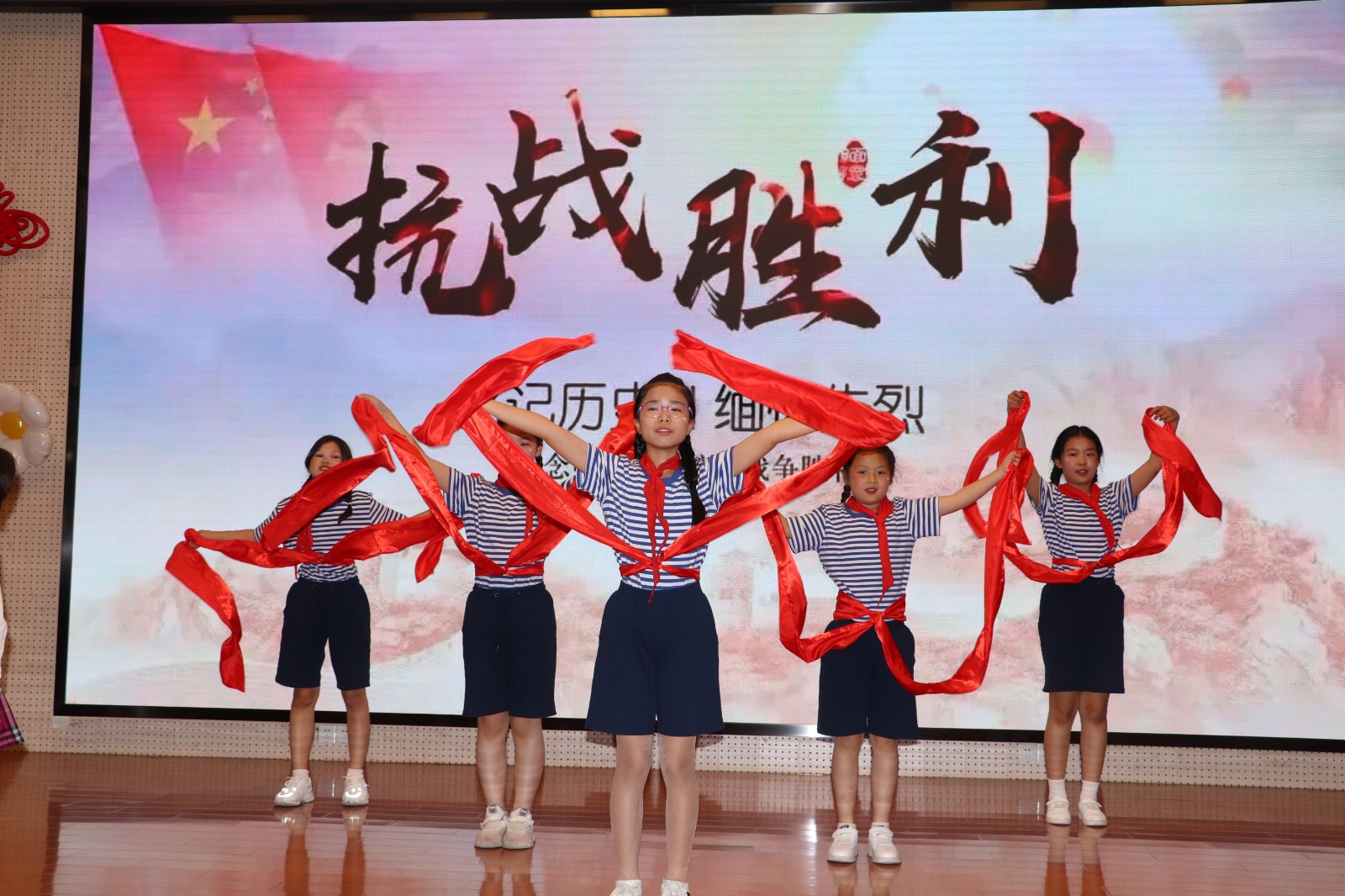 情景剧《红领巾的故事》.JPG