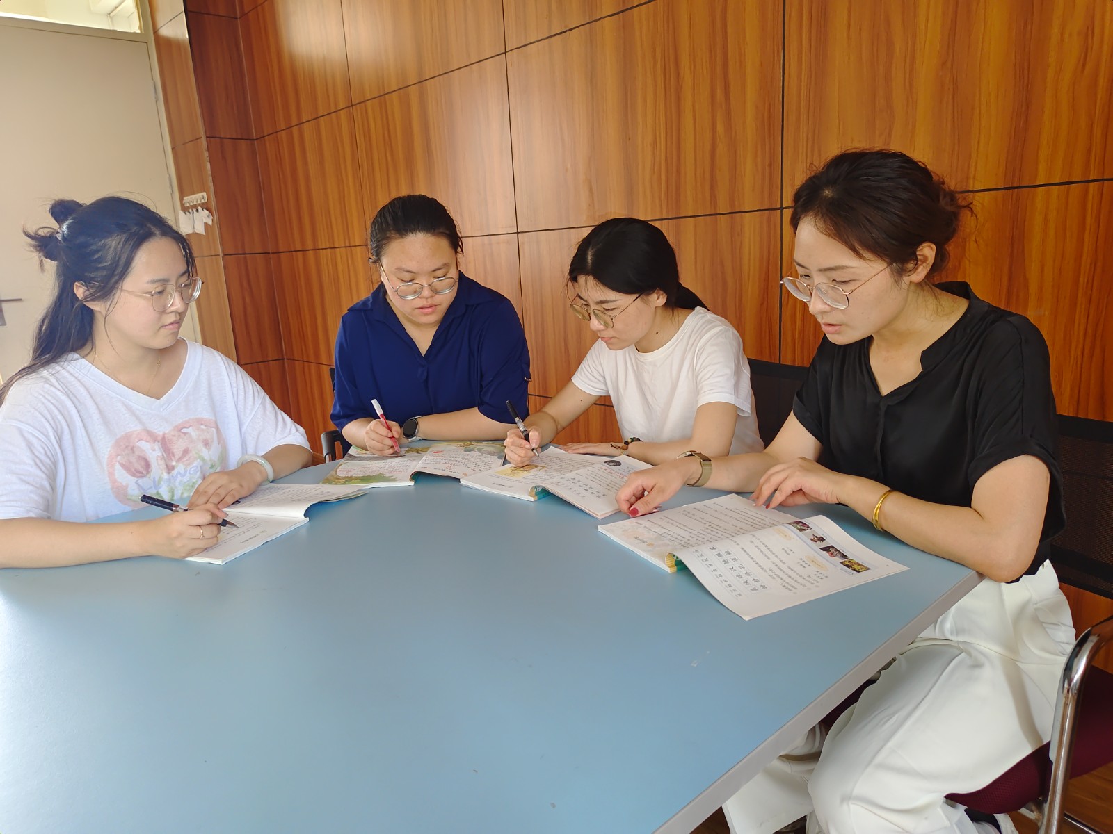 【花港一小】凝聚集体智慧 打造理想课堂 （一百五十九）