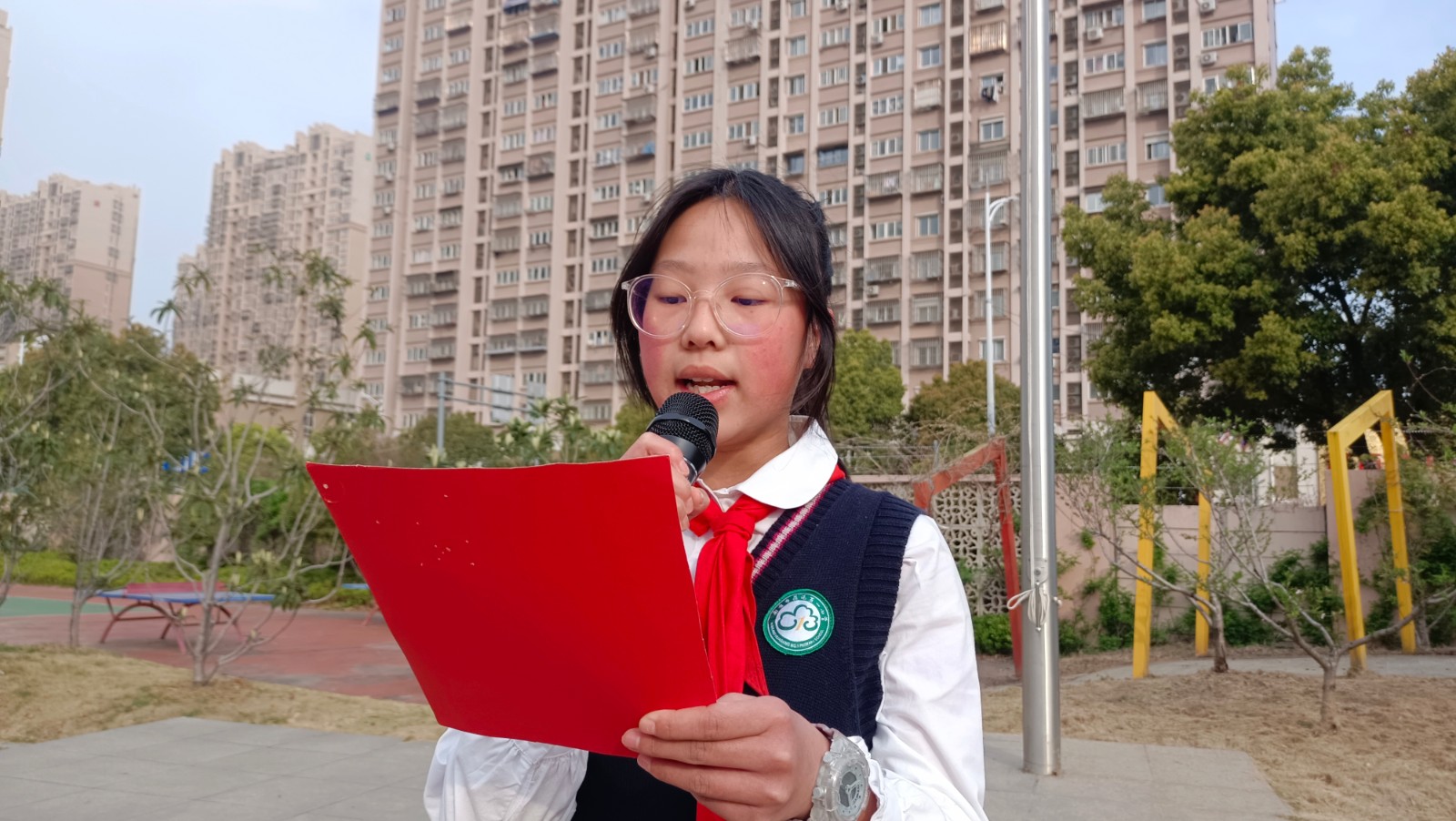 【花港一小】安全伴你我 幸福千万家——花港第一小学第八周主题升旗仪式