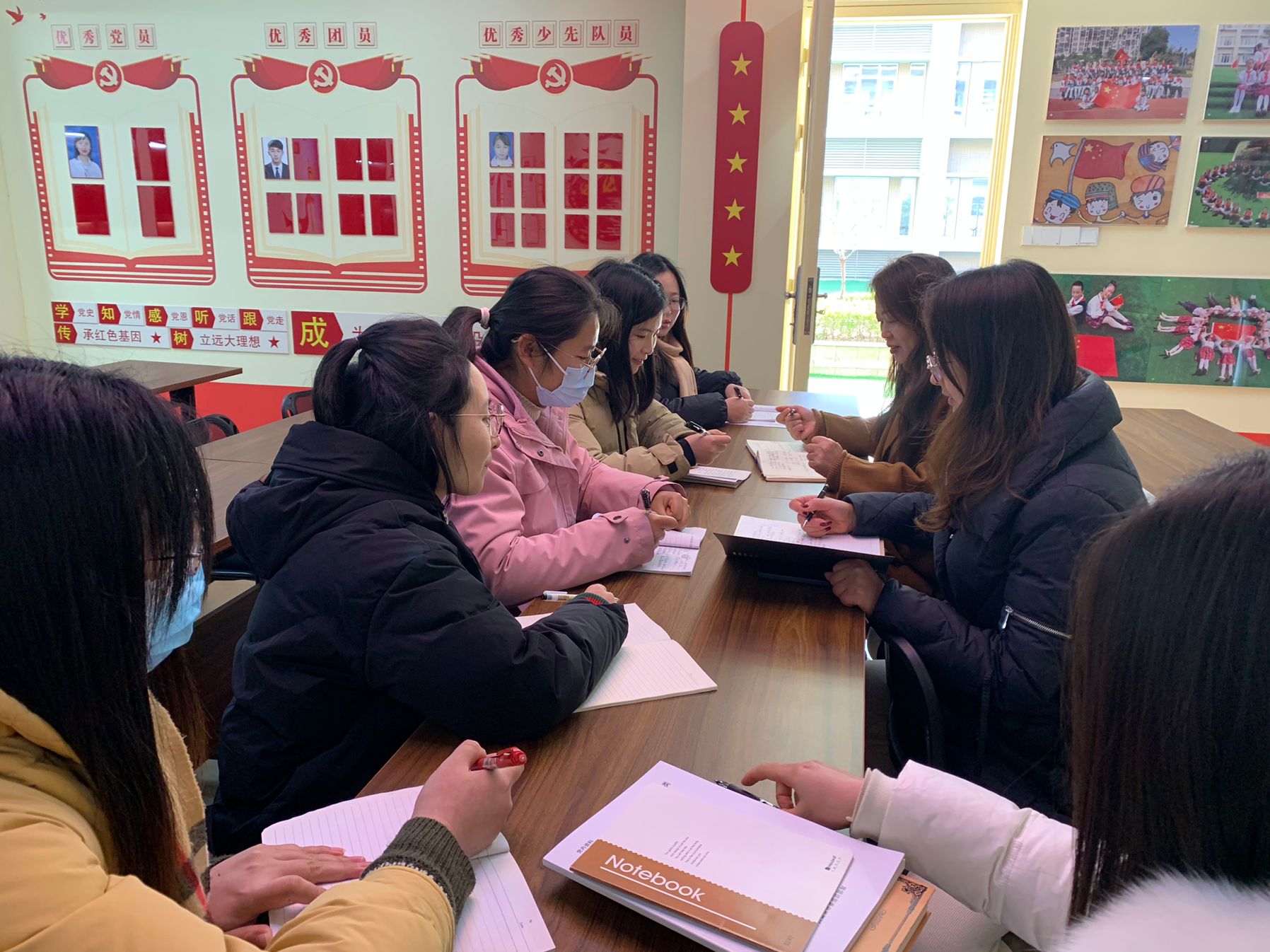 【花港一小】深入学习贯彻习近平总书记关于党的建设的重要思想  花港一小党支部冬训系列学习活动（三）