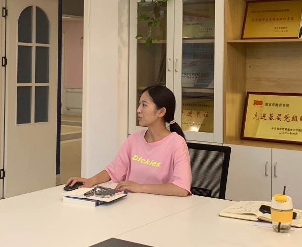 向美而行 以美育美--三园分园海报制作、环境创设培训培训_html_m13889e78.jpg