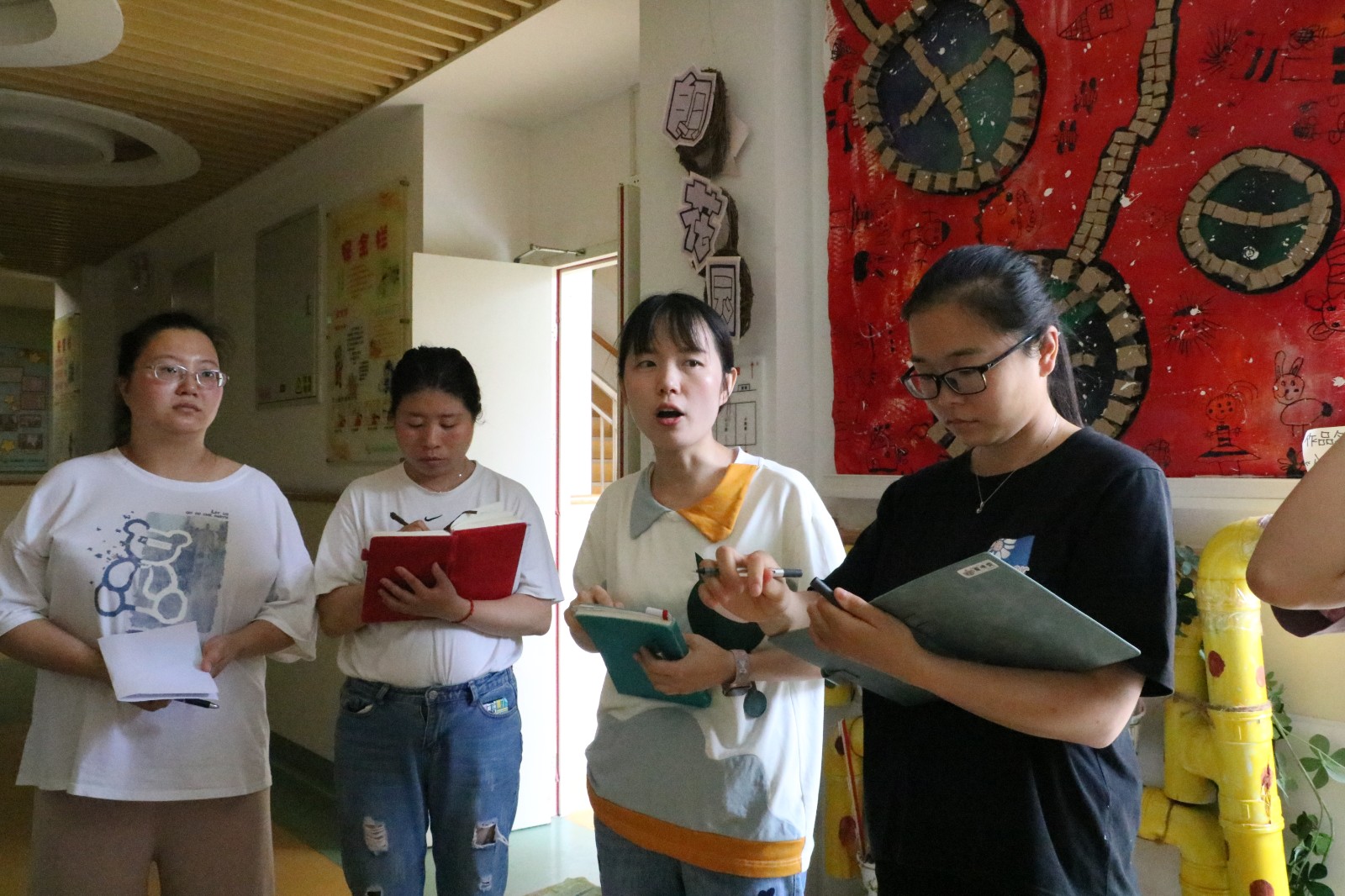 游戏组教师教研活动.JPG