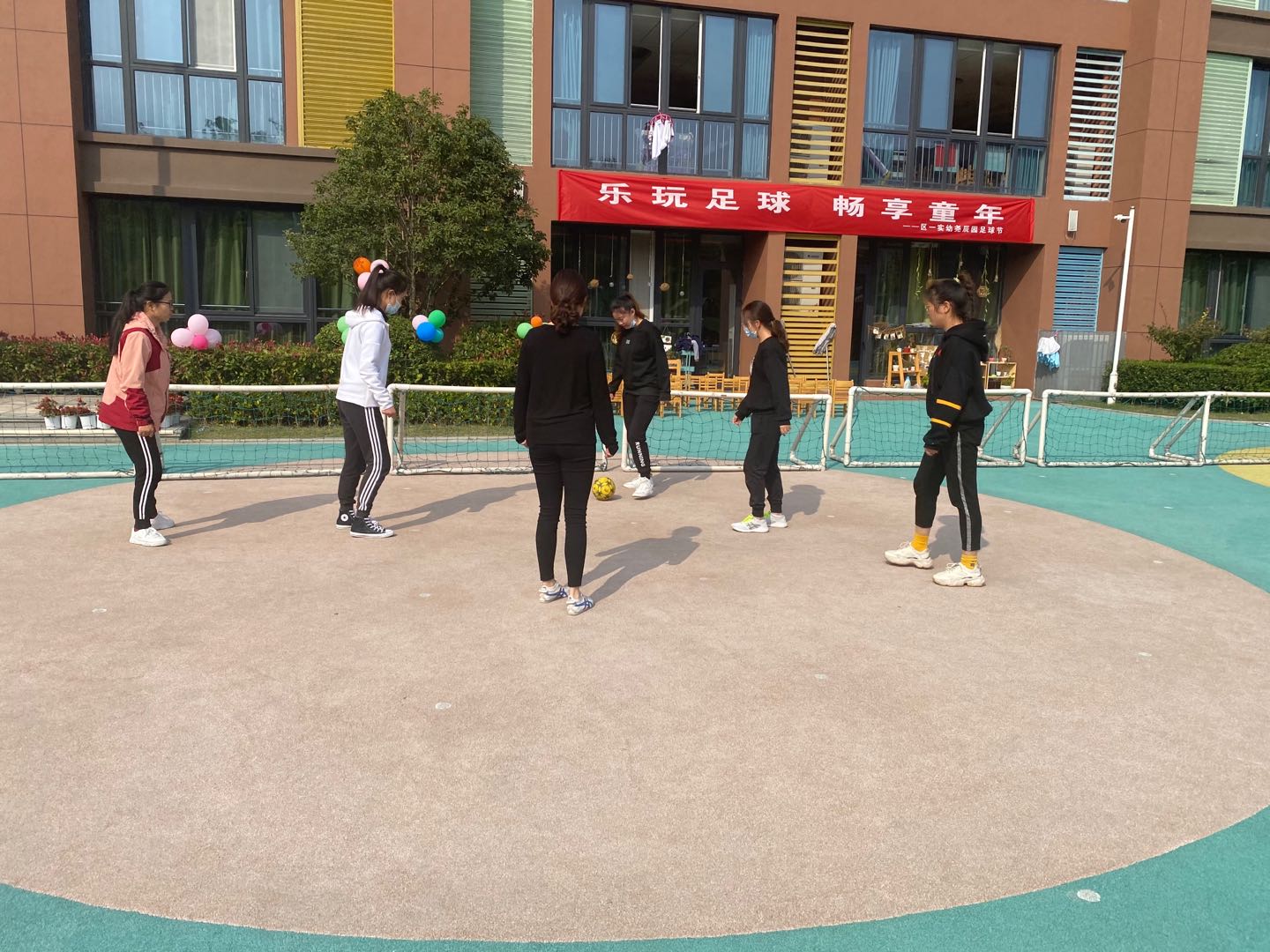 教师三人四节对赛.jpg