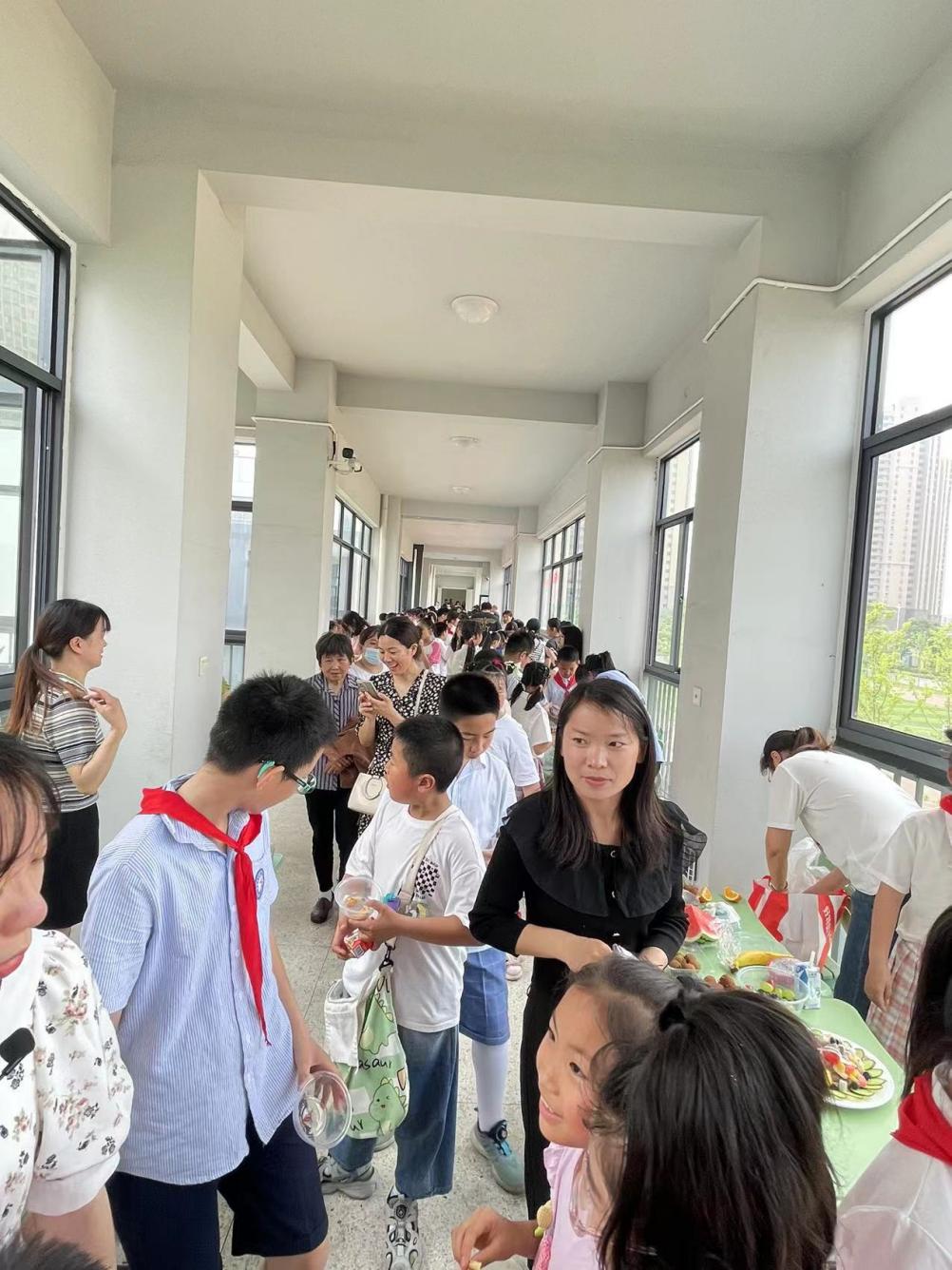 【正学丁三】劳动乐体验 快乐伴童行_html_m3ab4ba39.jpg