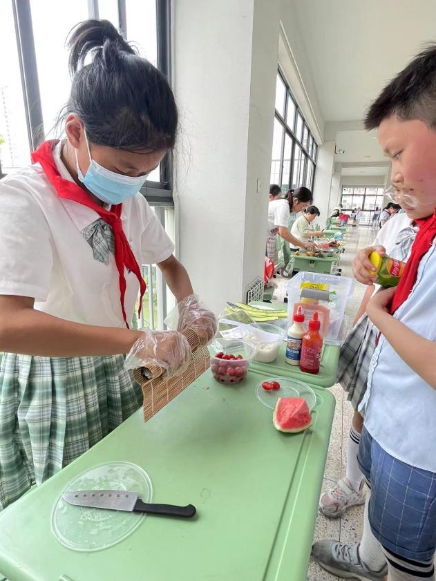 【正学丁三】劳动乐体验 快乐伴童行_html_m204af5c7.jpg