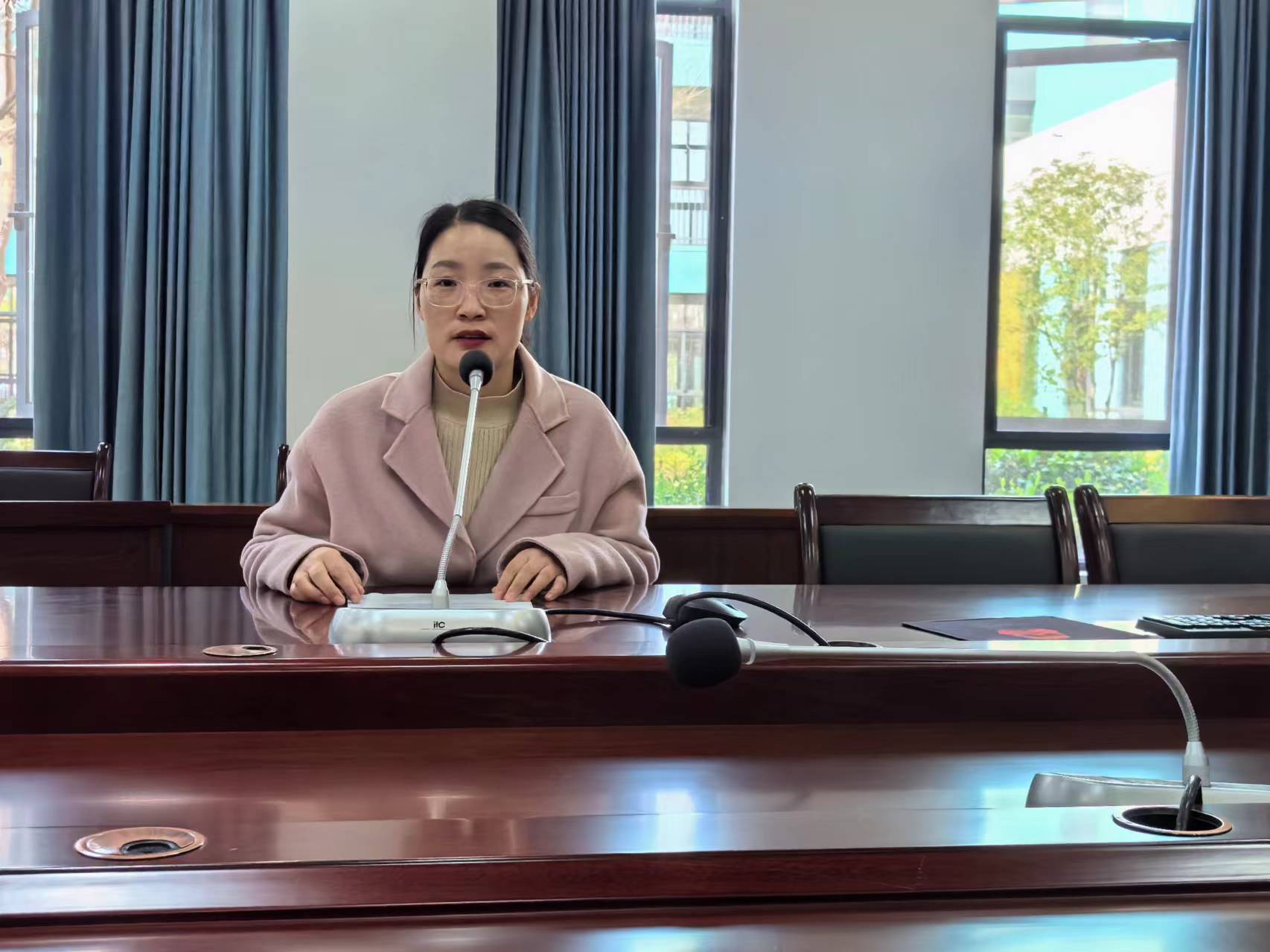 3.21数学组三月质量分析会侧记_html_m396693ce.jpg