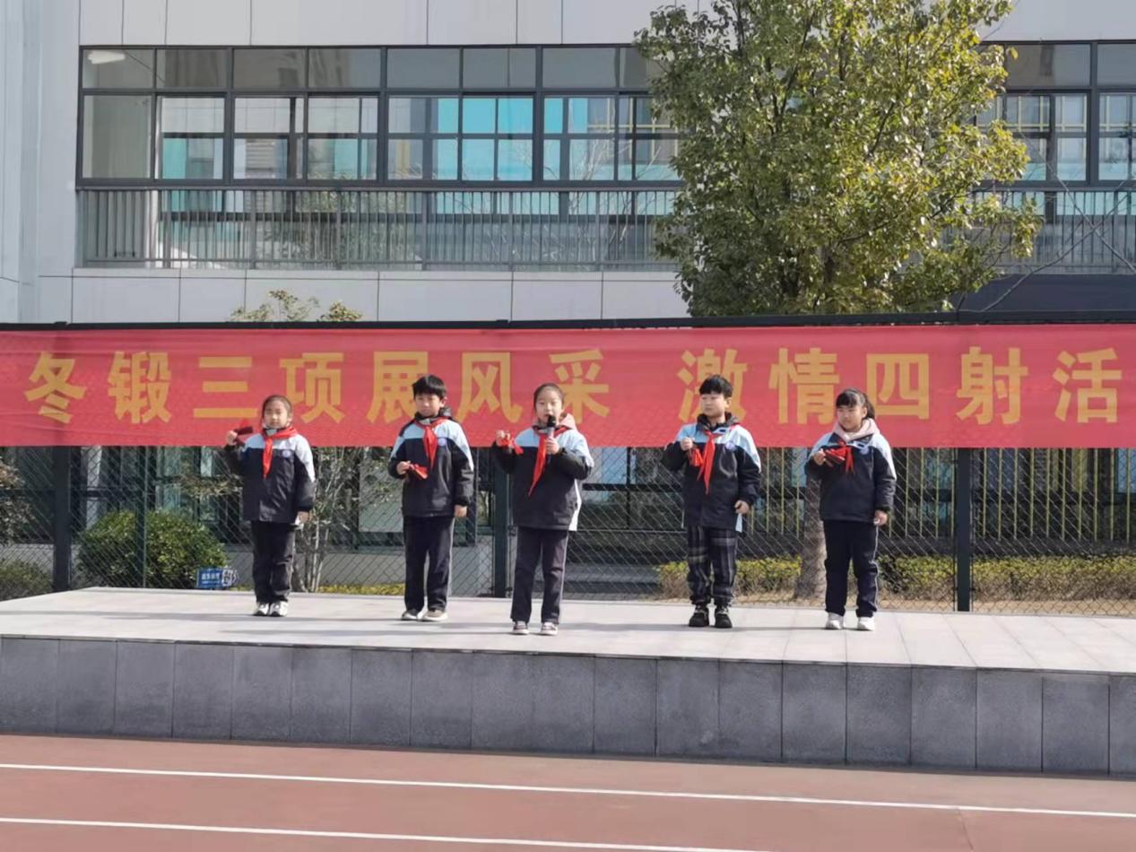 节能环保主题升旗仪式_html_m5129bfba.jpg