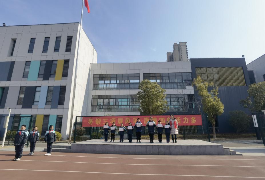 【正学丁三】“劳动最光荣”_html_3eb623ae.jpg